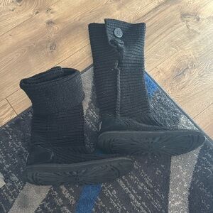 UGG Classic Cardy Winter Boot